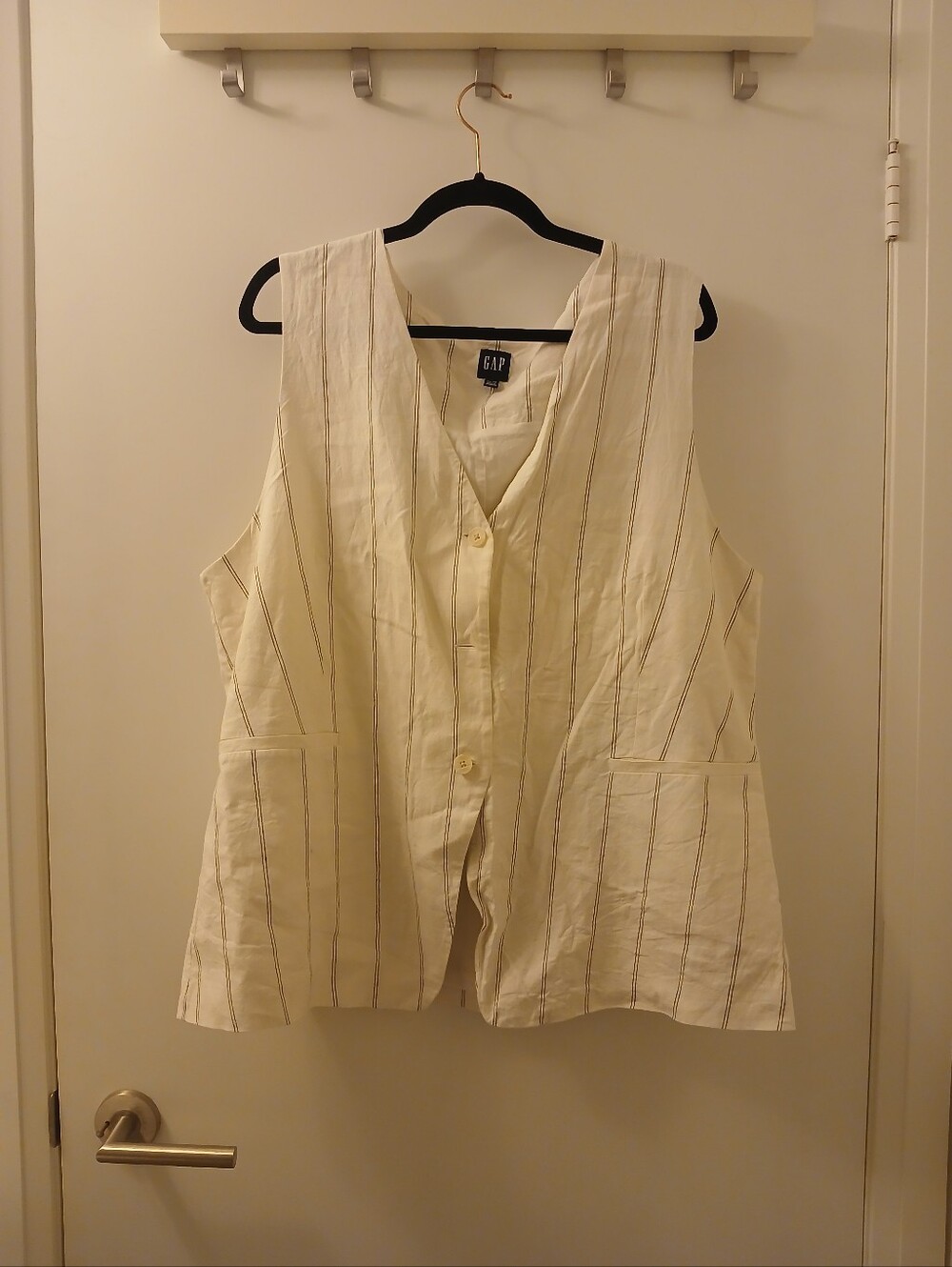 GAP White Striped Sleeveless Button-Front Vest